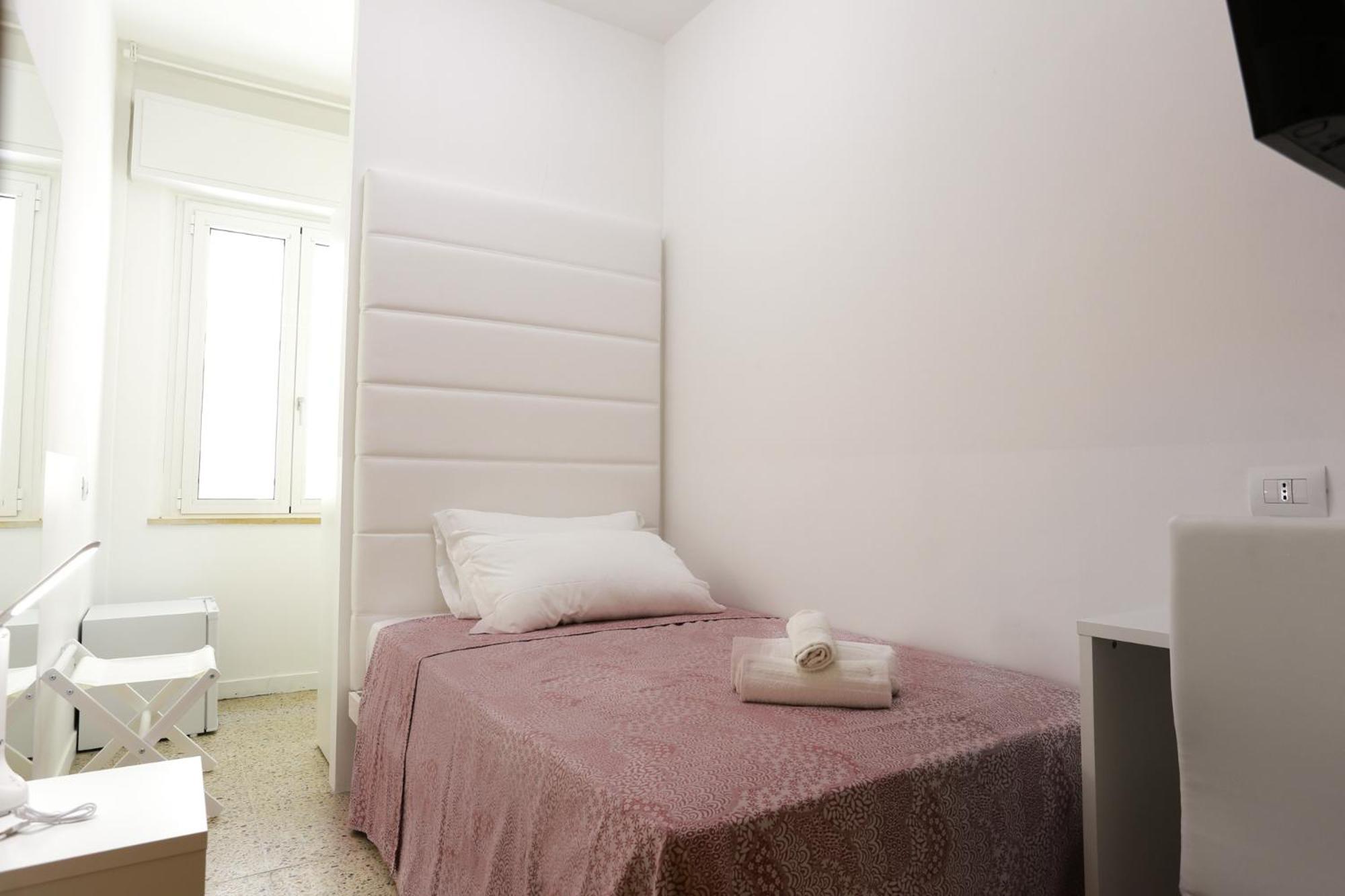 Hotel Ninfea Cattolica Zewnętrze zdjęcie