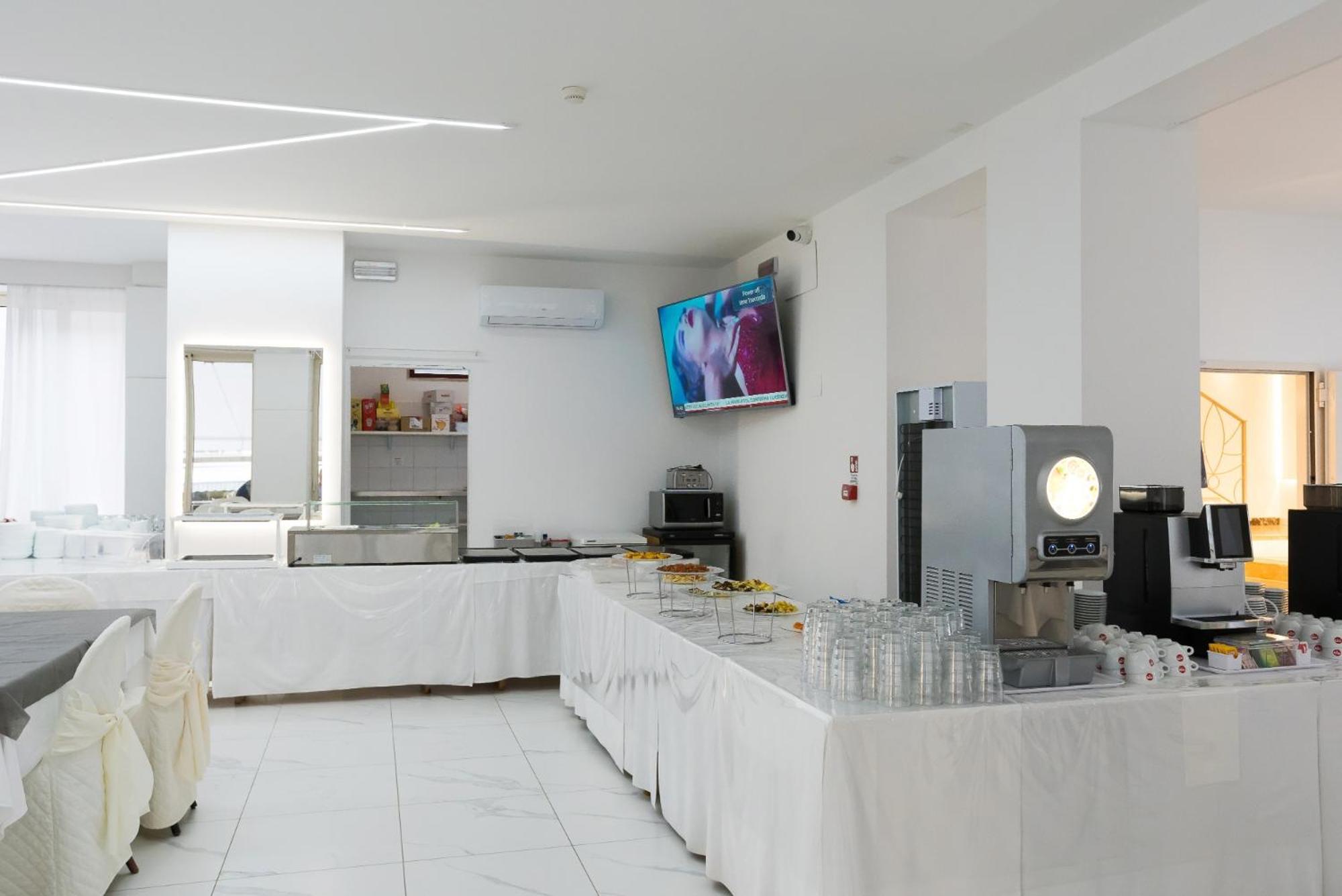 Hotel Ninfea Cattolica Zewnętrze zdjęcie