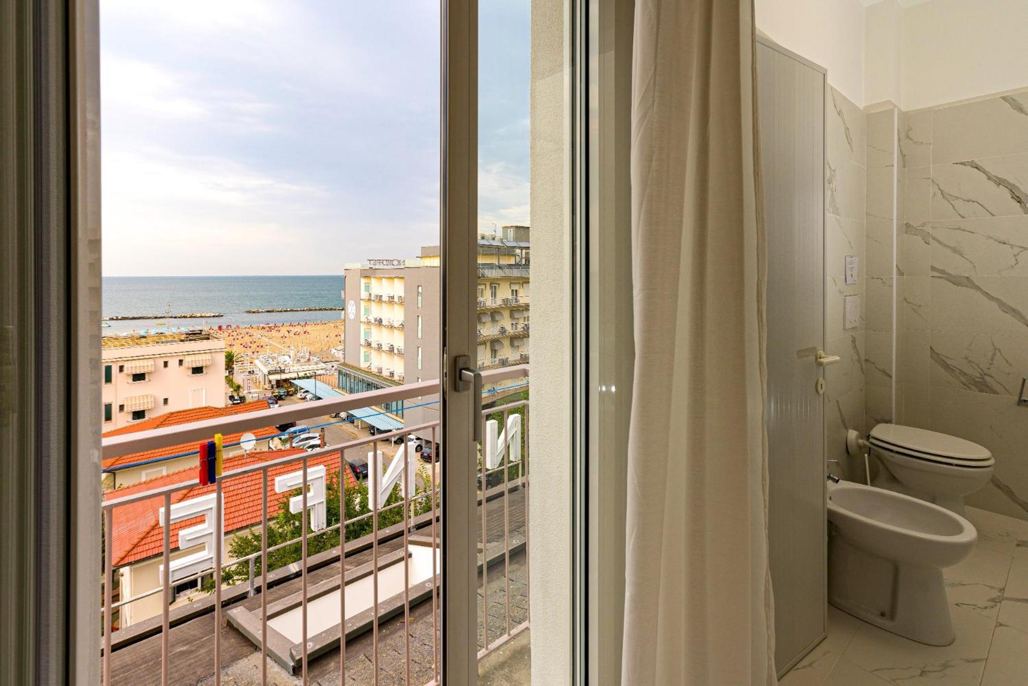 Hotel Ninfea Cattolica Zewnętrze zdjęcie