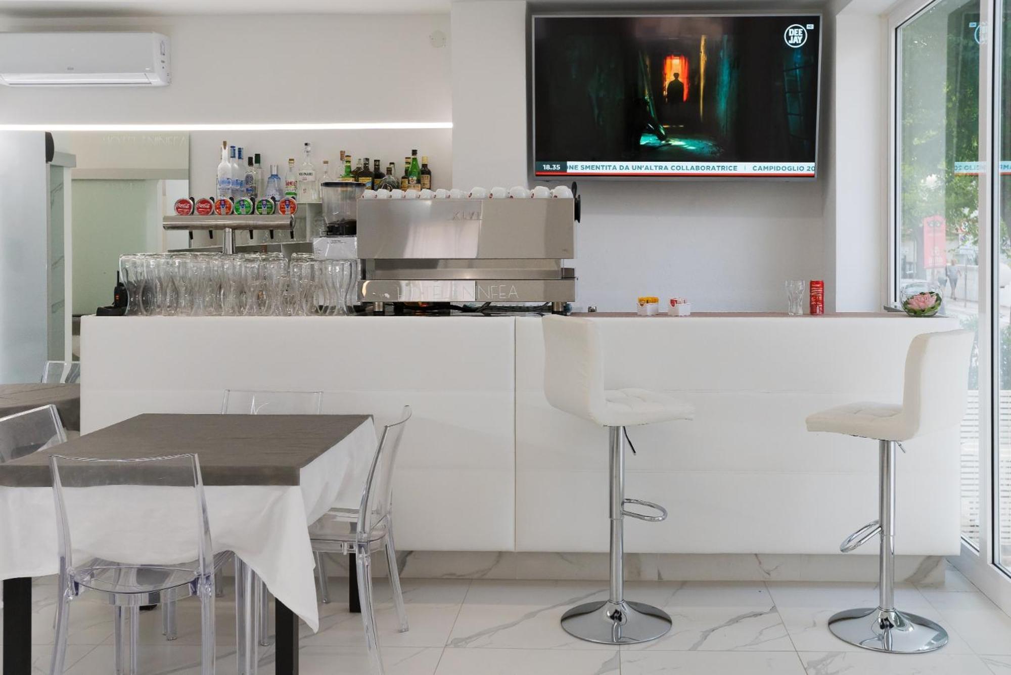 Hotel Ninfea Cattolica Zewnętrze zdjęcie