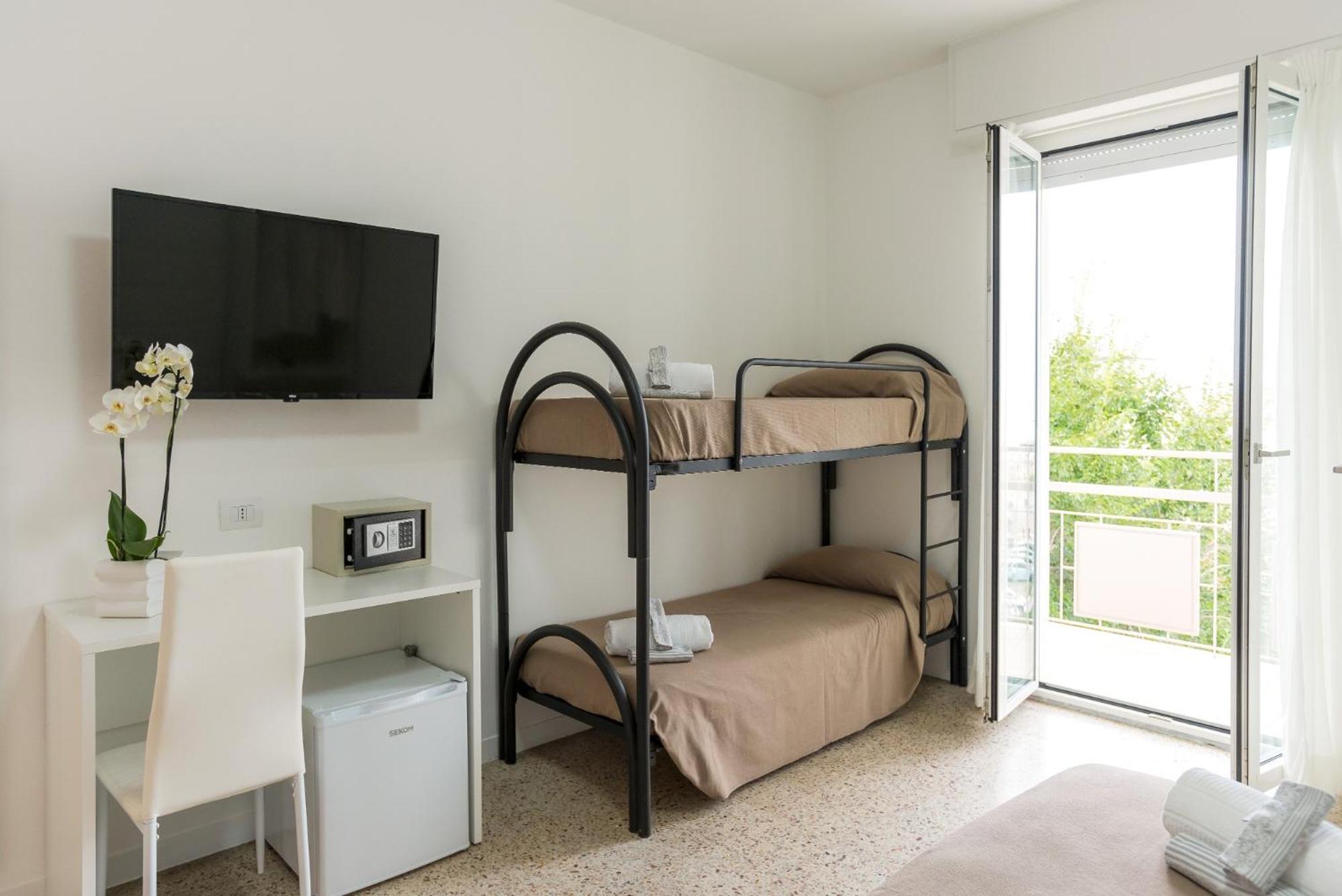 Hotel Ninfea Cattolica Zewnętrze zdjęcie